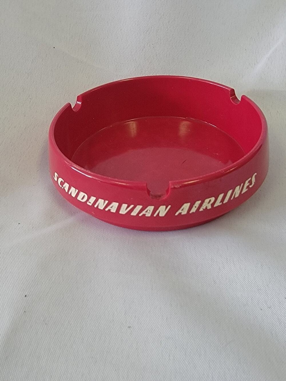 Vintage Scandinavian Airlines Red Ashtray Advertising Promotional Melamine 0080